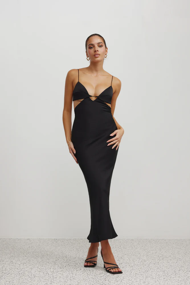 Karma Dress - Black - Poueer