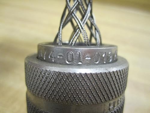 Hubbell 07401019 Deluxe Cord Grip, Straight Male, 1' with Mesh, 0.50'-0.62' Cable - Poueer